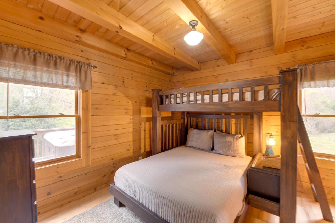Creekside Bryson With Private Hot Tub Ferienhaus *